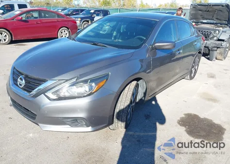 2017 Nissan Altima 2.5 Sr из США, поврежденный, VIN 1N4AL3AP8HN338954